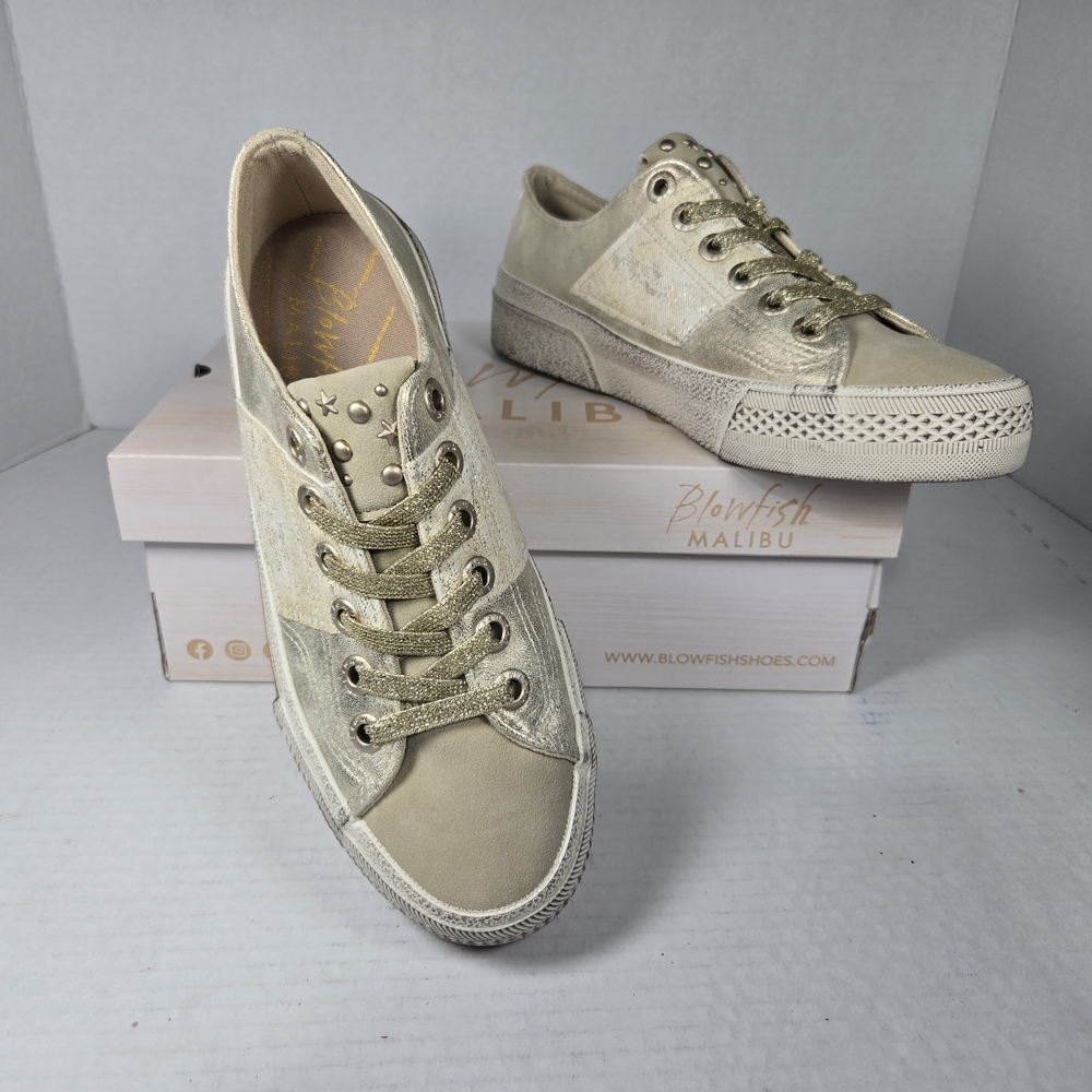 Blowfish Malibu Walk On Soft Gold Tennis Shoe Sneakers Size 7M - Picture 1 of 11
